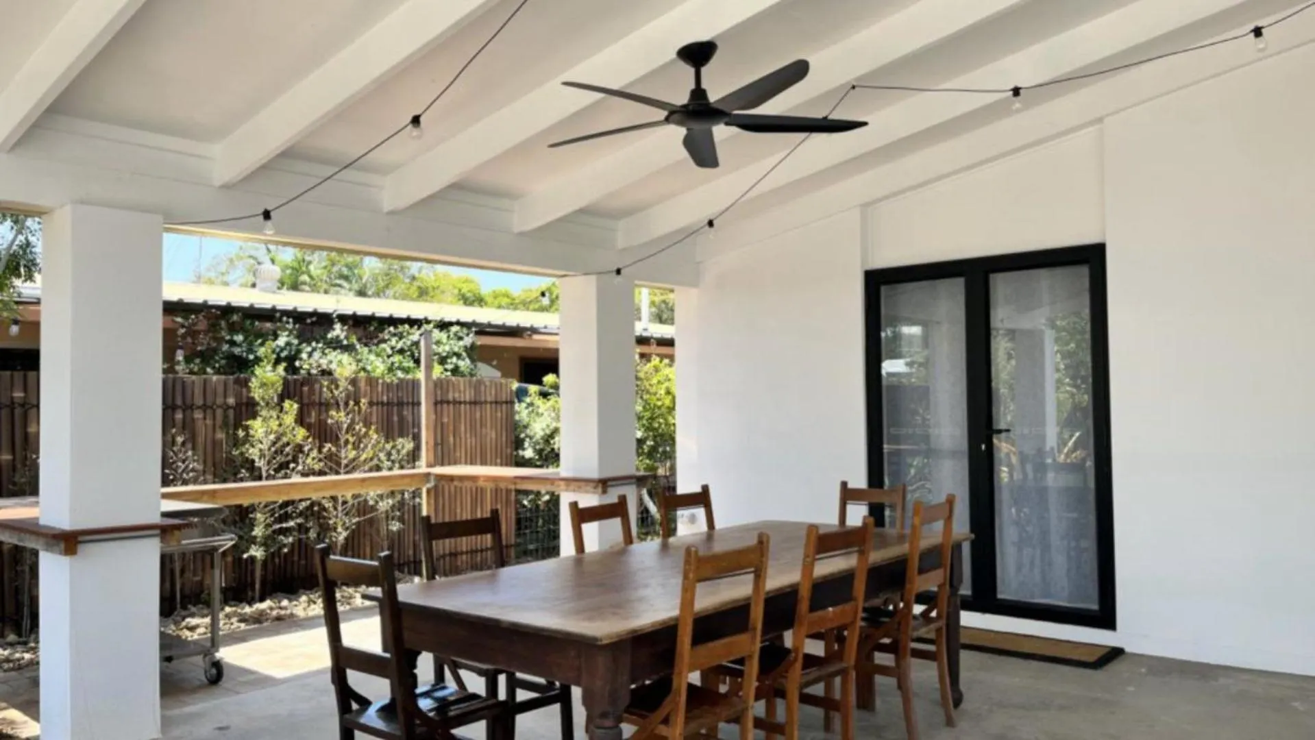 Beachside Bliss In The Crown Kawana Waters Austrálie